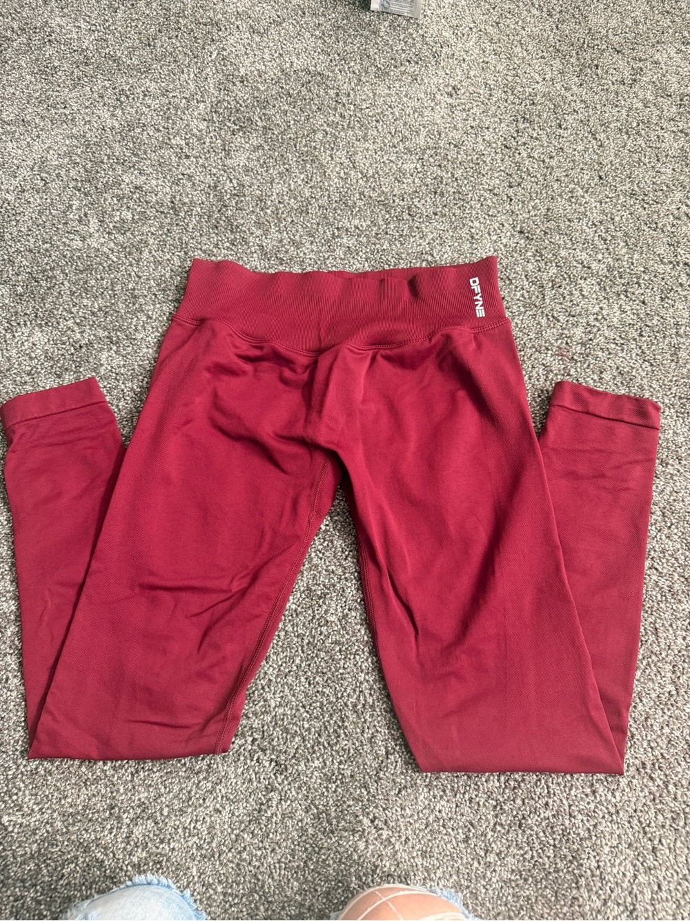 DFYNE Women's High-Waist Leggings in Berry Red
